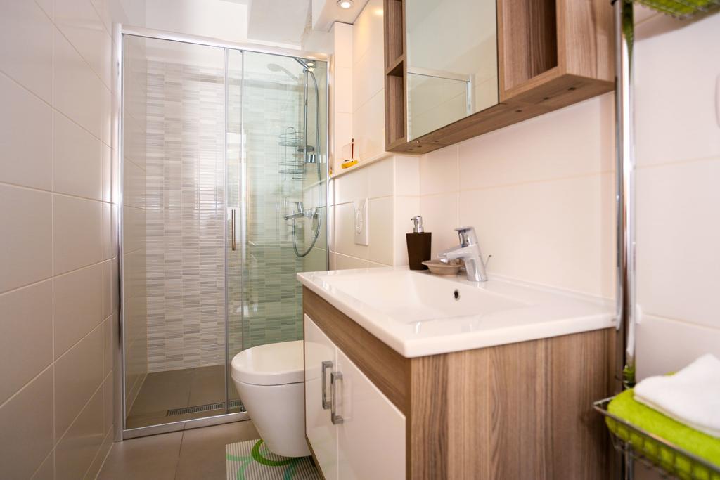 Apartments Intrada Подстрана Екстериор снимка